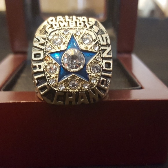 Dallas Cowboys Fan  Edition 1971 Championship Super Bowl Ring Gold - Picture 4 of 8